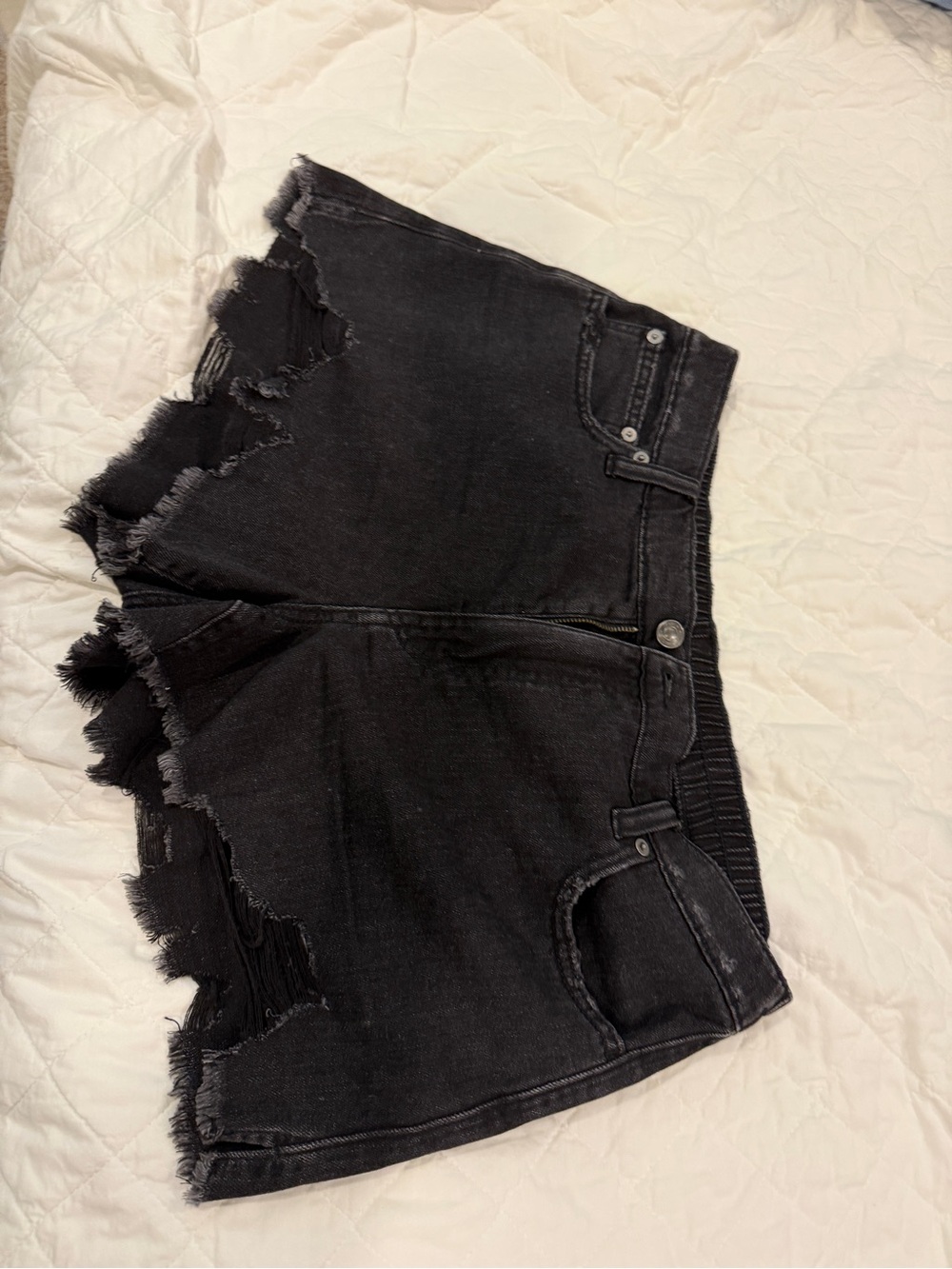 Aerie Daydream Women's Black Frayed Hem Denim Shorts